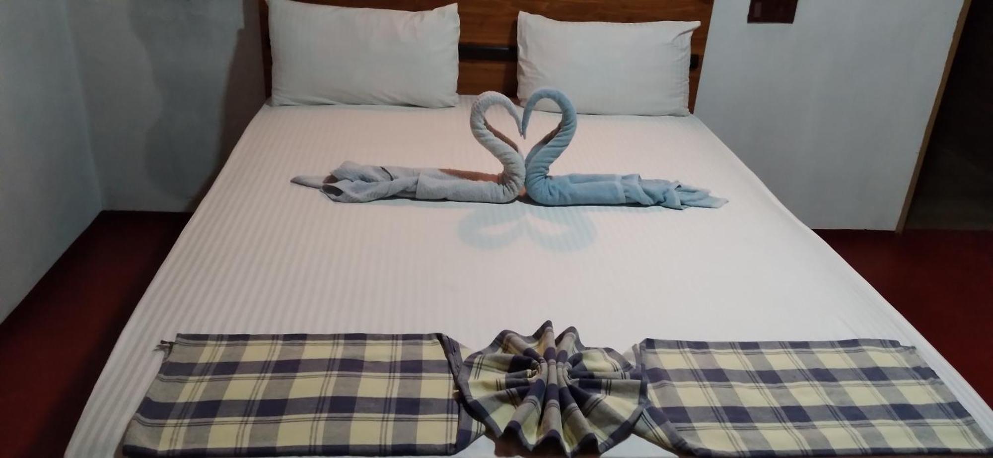 Soma Cabana, Homestay & Restaurant タンガラ エクステリア 写真