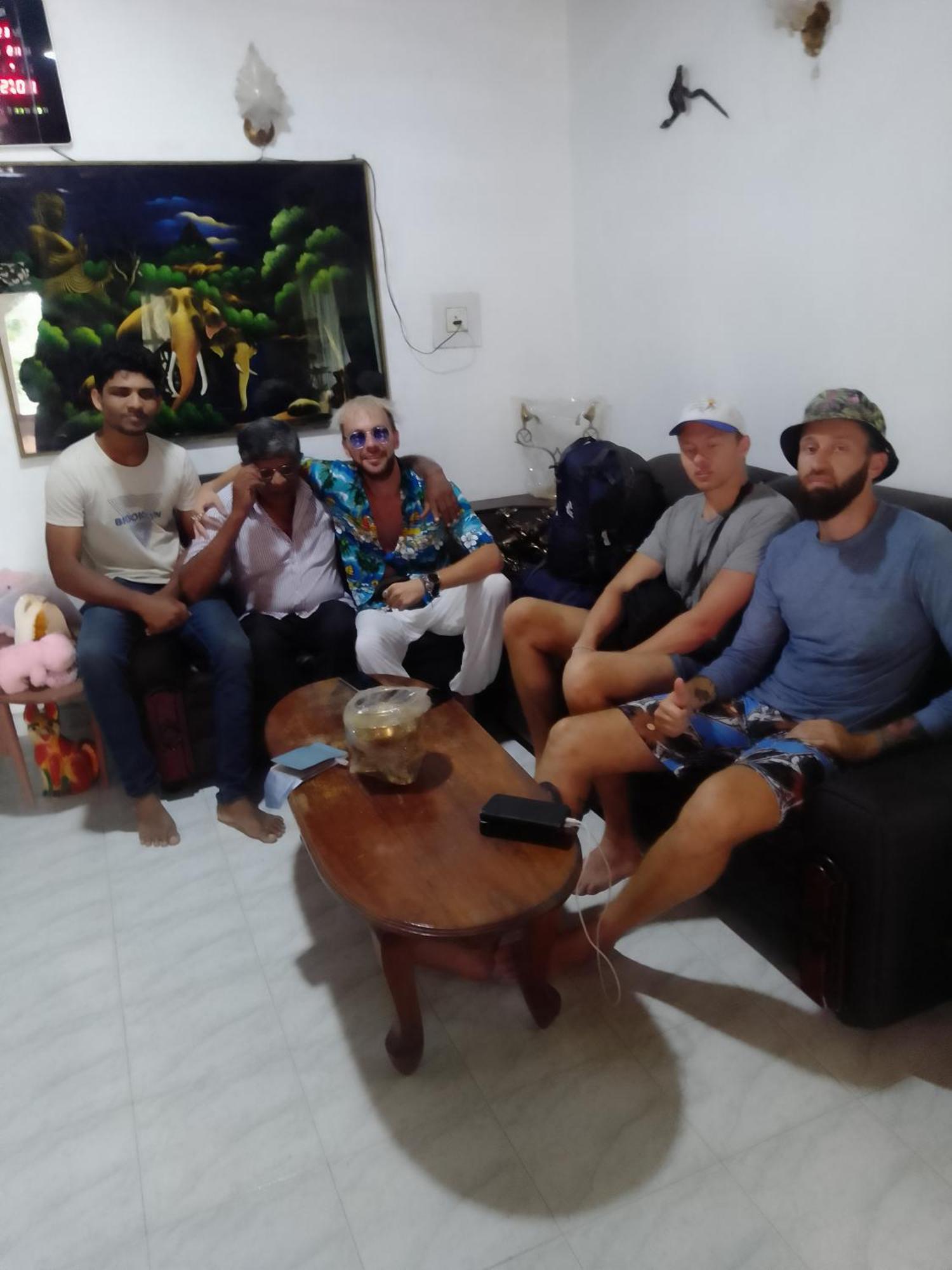 Soma Cabana, Homestay & Restaurant タンガラ エクステリア 写真